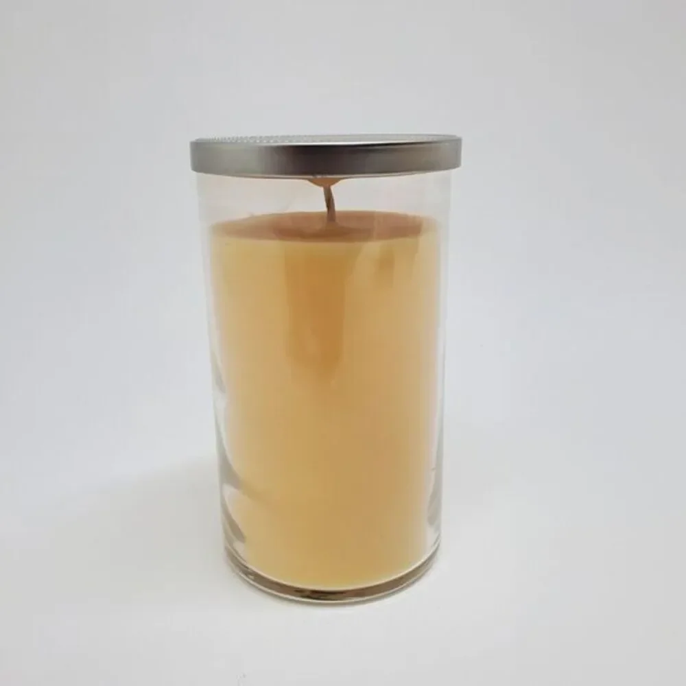 Yankee Candle Vanilla Cupcake 12 oz Scented Tumbler Candle Single Wick with Lid